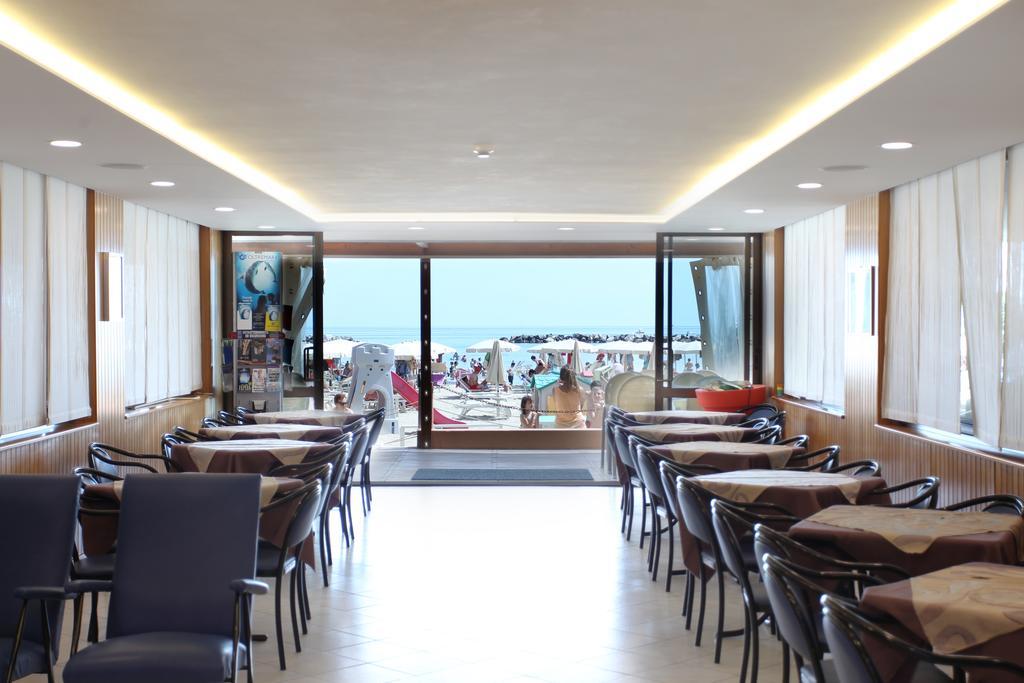 Hotel Marco Polo Bellaria-Igea Marina Exteriör bild