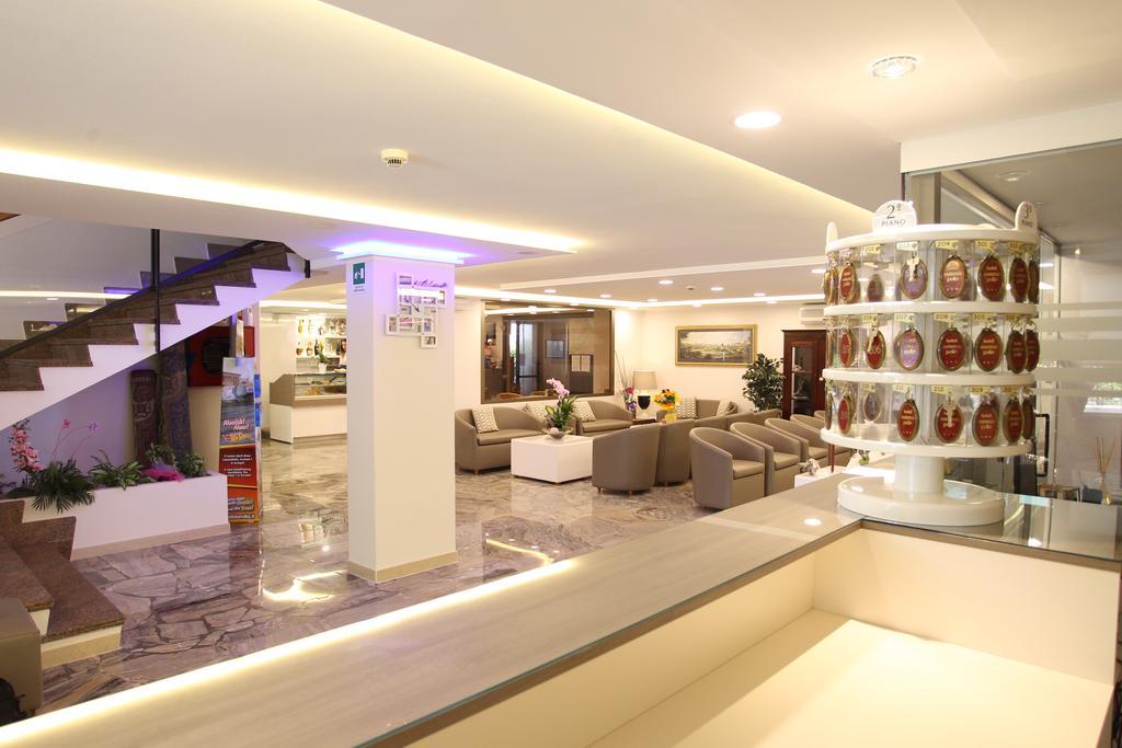 Hotel Marco Polo Bellaria-Igea Marina Exteriör bild