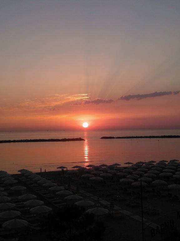 Hotel Marco Polo Bellaria-Igea Marina Exteriör bild