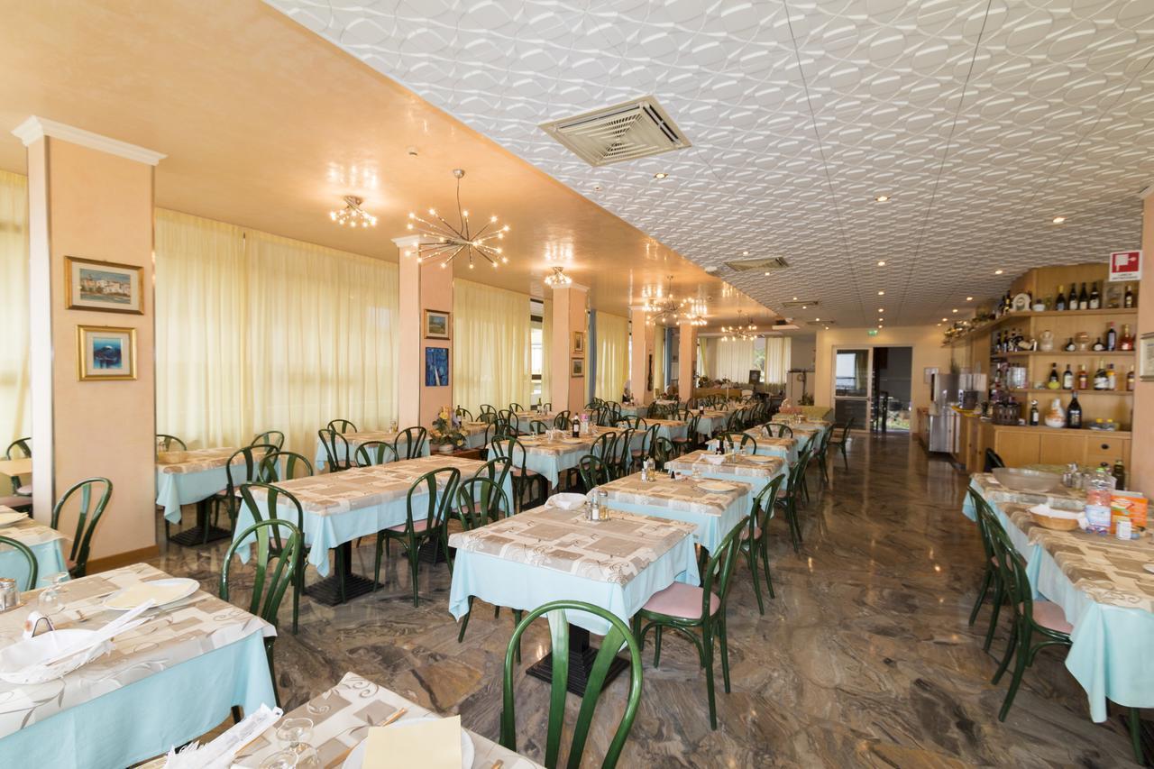 Hotel Marco Polo Bellaria-Igea Marina Exteriör bild